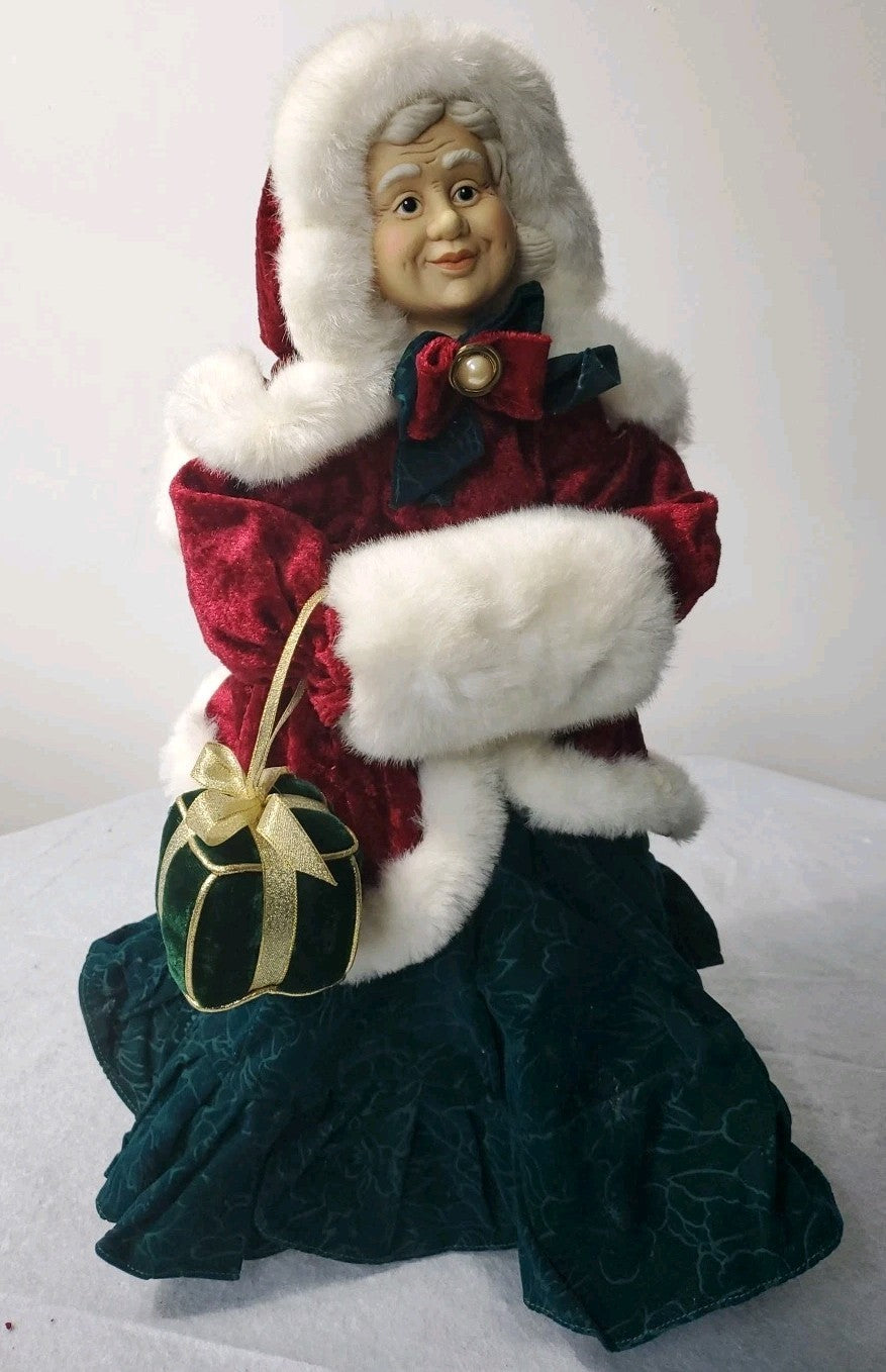 Mrs Claus Tree Topper 20" Porcelain Face