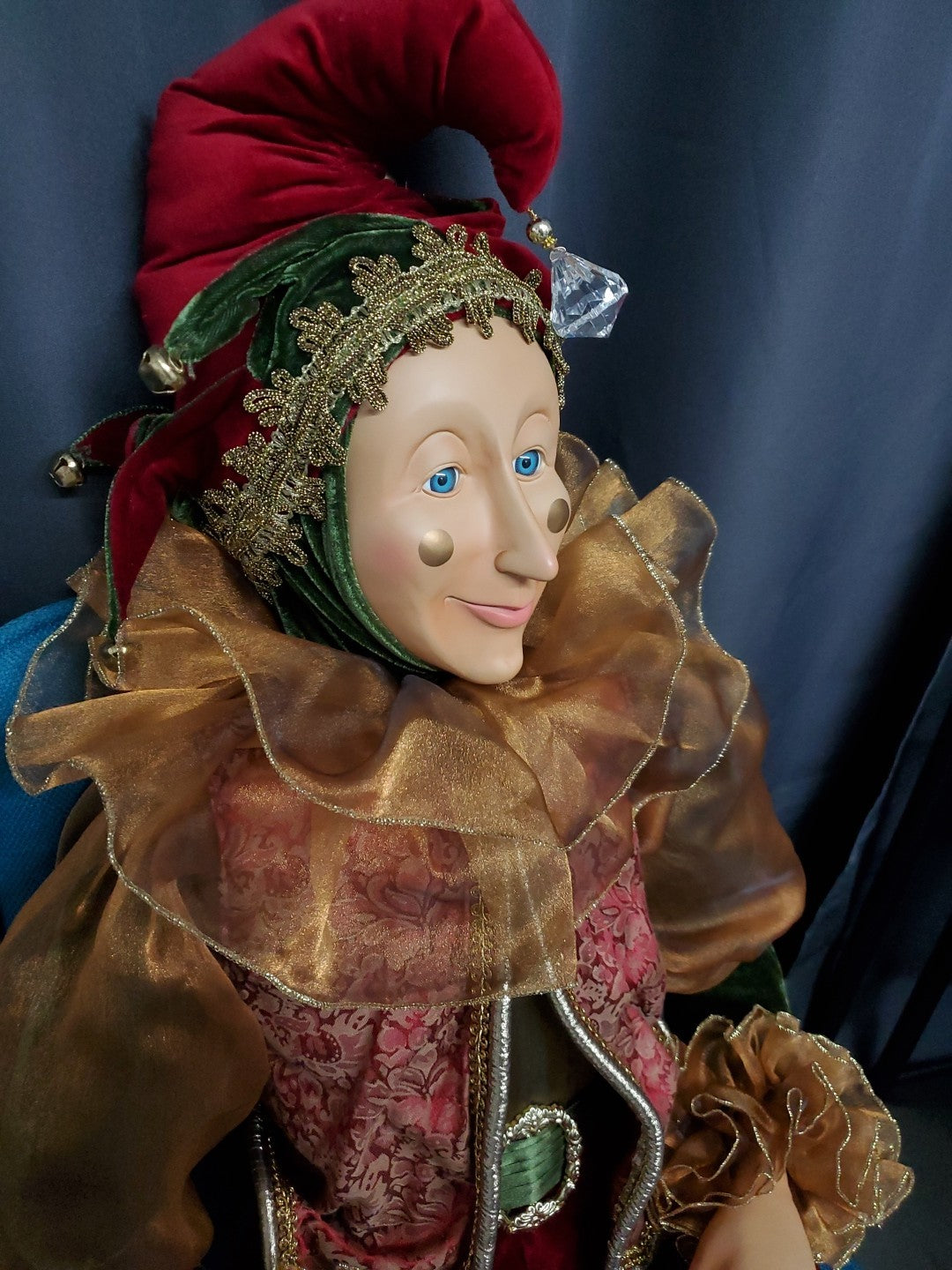 Costco 48" Jester Old World Christmas Life Like Great Condition