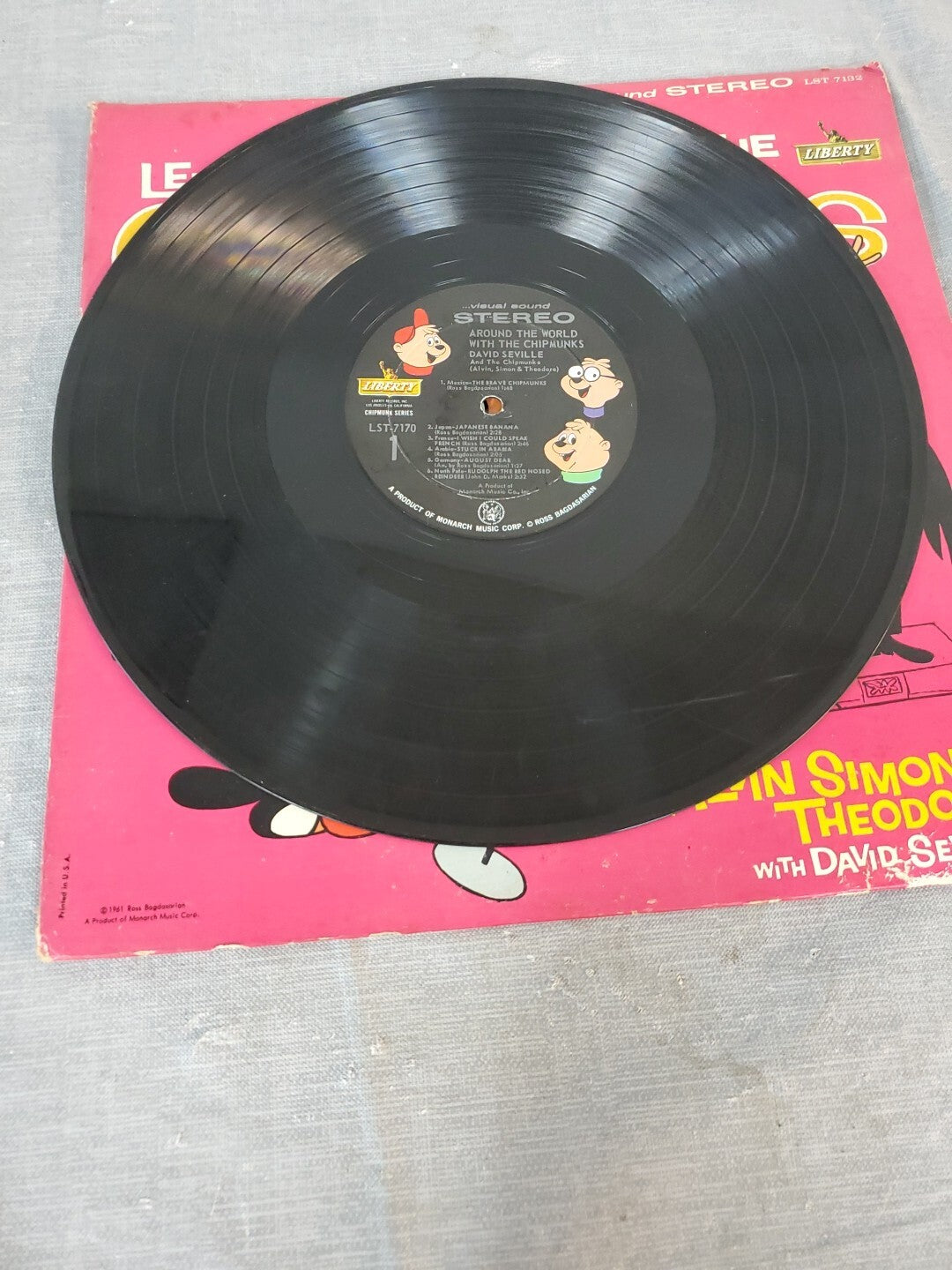lets all sing with the chipmunks LP 1961