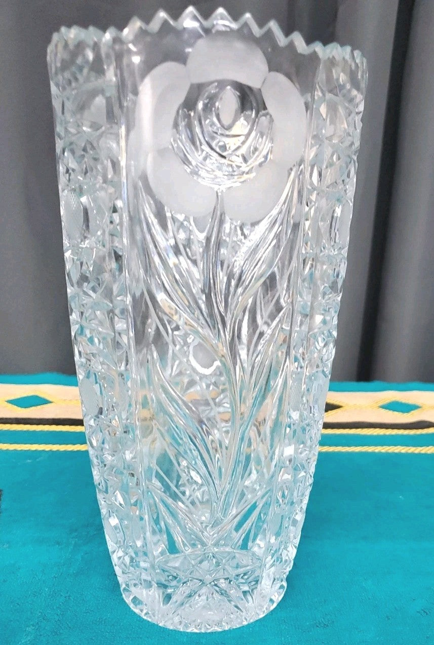 30 % Lead Crystal Czech Bohemian Vase Lace & Flower Cut 10"tall Vintage Heay