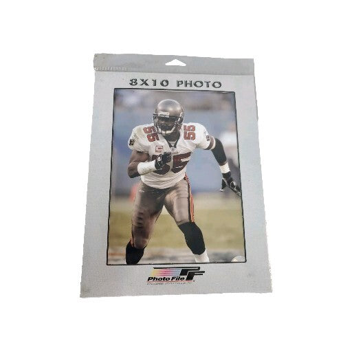 Photo File NFL Derrick Brooks Tampa Bay Buccaneers 8x10 Photo