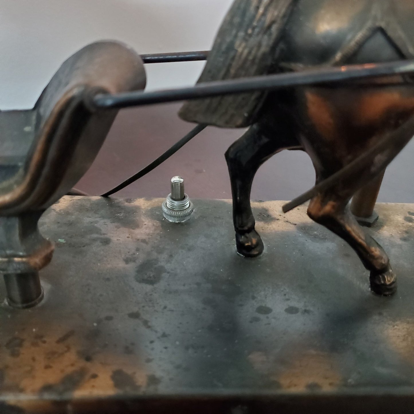 United Metal Goods Horse Carriage Model 701 Clock Doesn't Work 