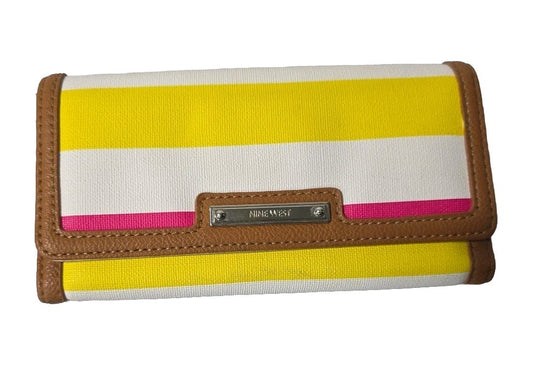 Nine West Womans Organizer Wallet Good Condition