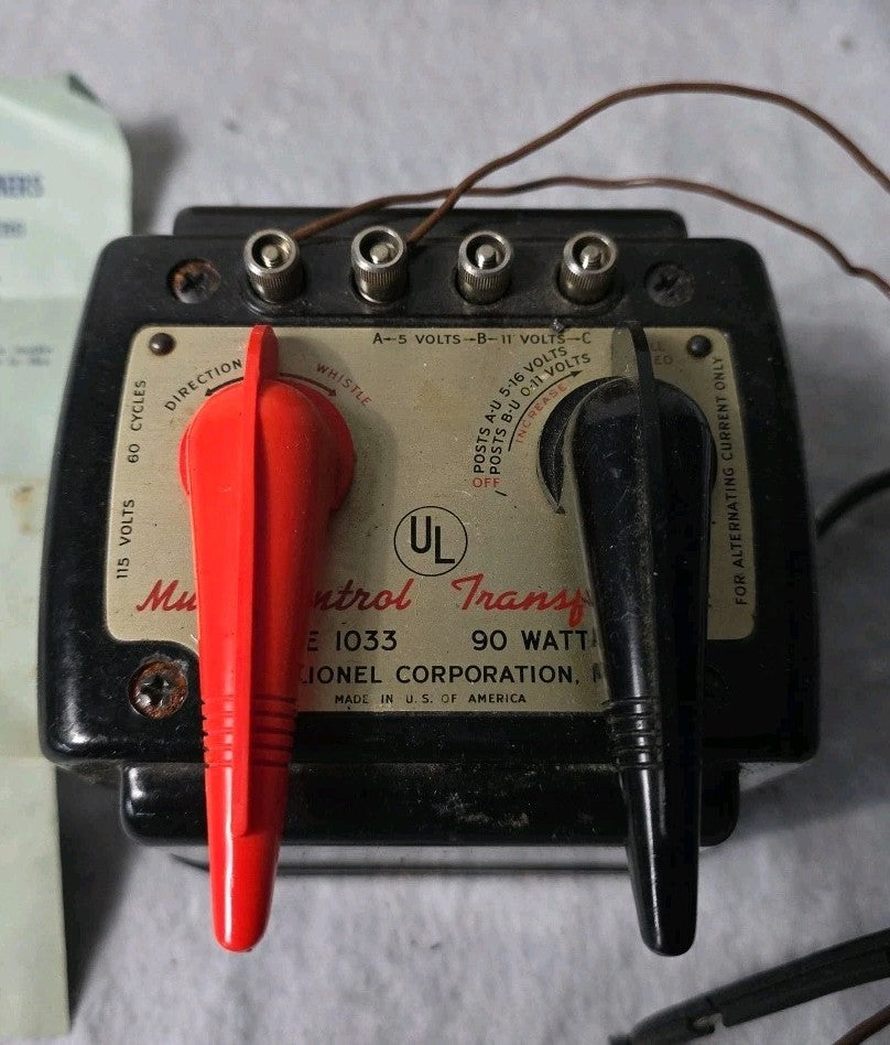 Lionel Multi Control Transformer No. 1033  90 Watt   in Factory Box