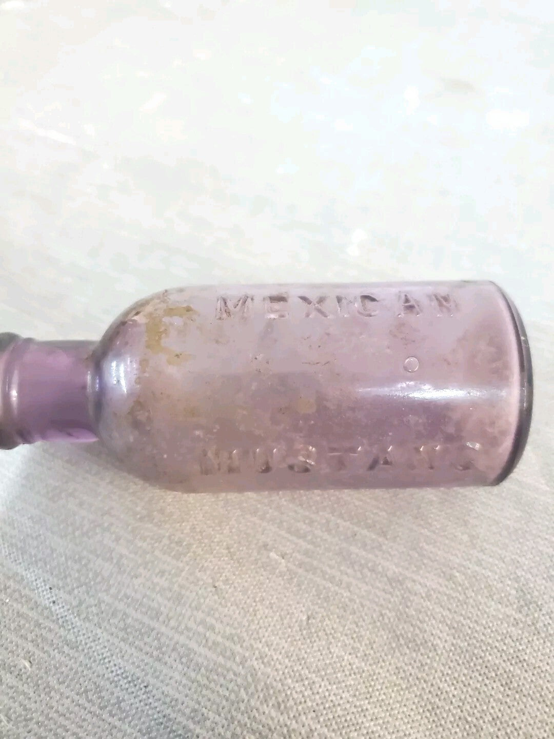 Vintage Mexican Mustang Liniment Lyon M'F' C. CO. Brooklyn Ny Bottle