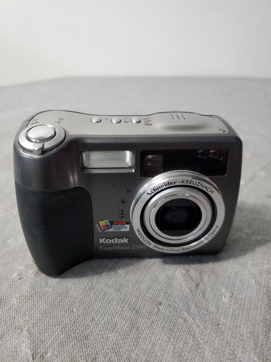 Kodak EasyShare Z760 6.1MP Digital Camera - Silver