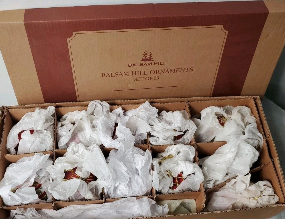 Balsam Hill Ornament Set Of 12 Beautiful  Ornaments For Trees Red