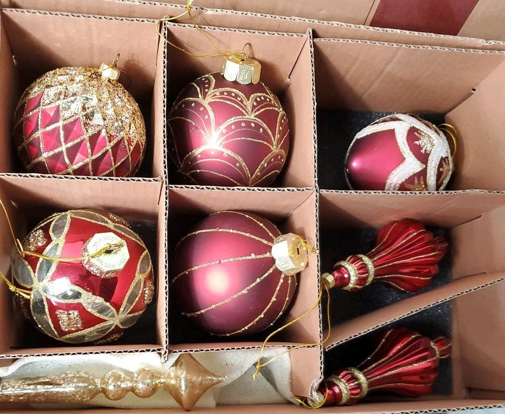 Balsam Hill Ornament Set Of 12 Beautiful  Ornaments For Trees Red