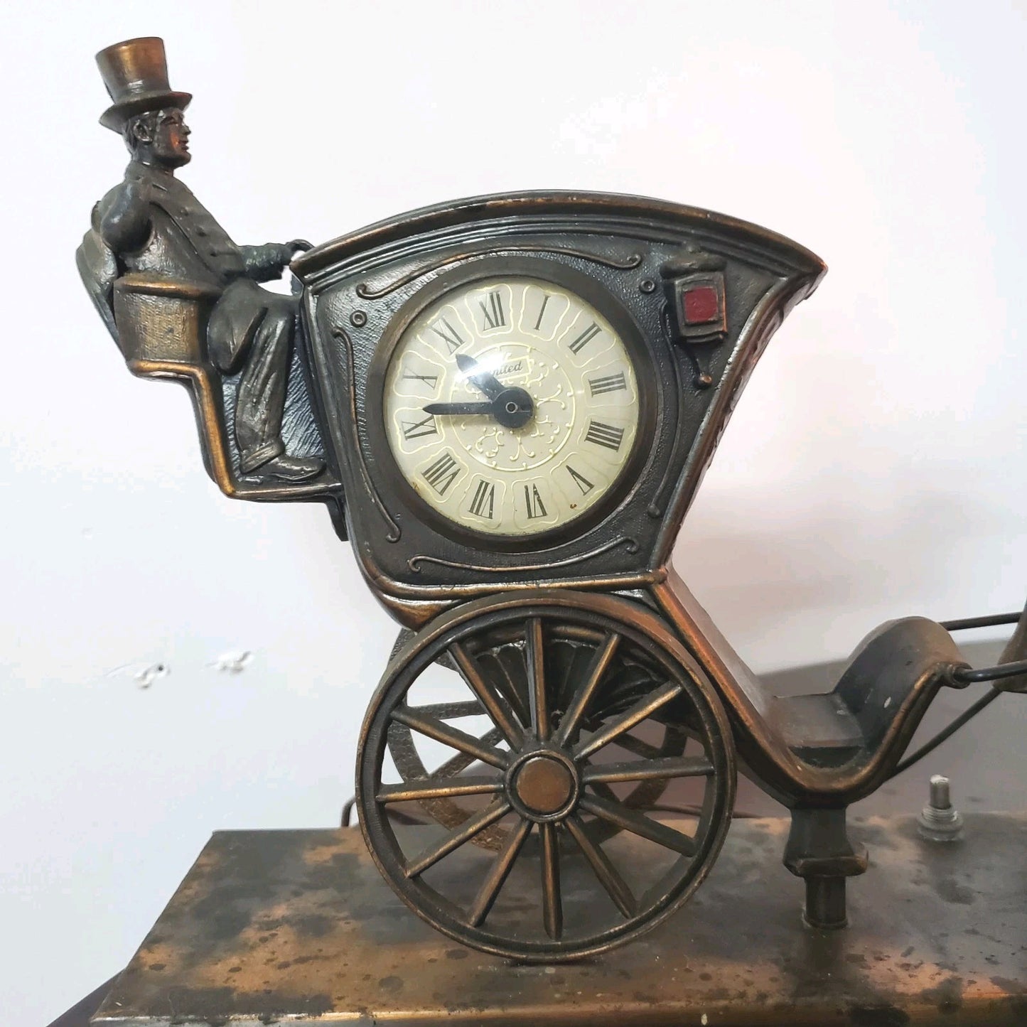 United Metal Goods Horse Carriage Model 701 Clock Doesn't Work 