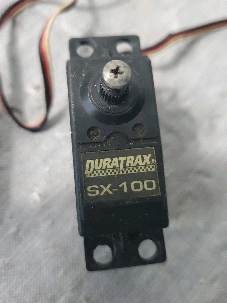 RC Lot 2 Duratrax Sx-100 Servos