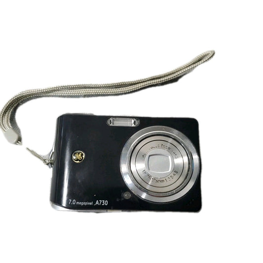 General Imaging Co. 7.0 Mega Model A730 With 2 GB Sd Card