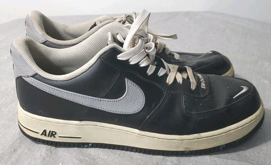 Nike Air Swoosh Size 10.5 Dark Blue