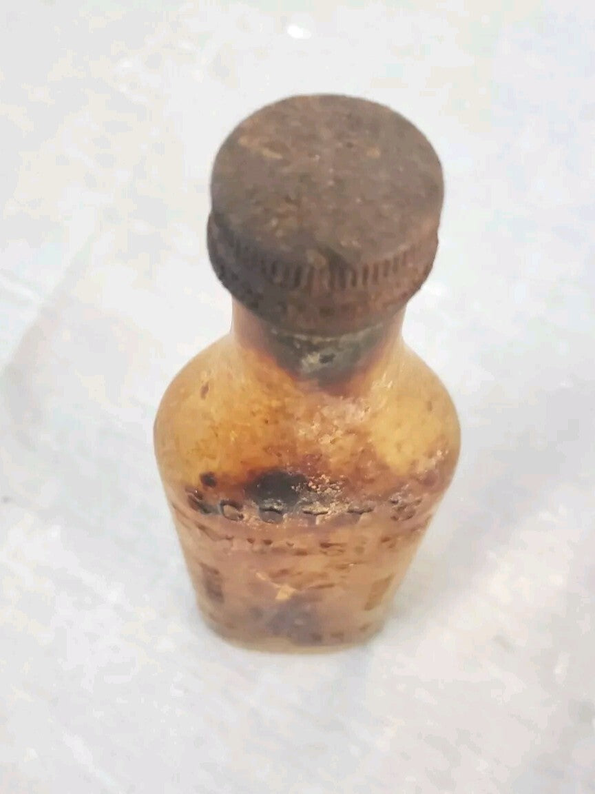 vintage scott s emulsion cod liver Oil Bottle