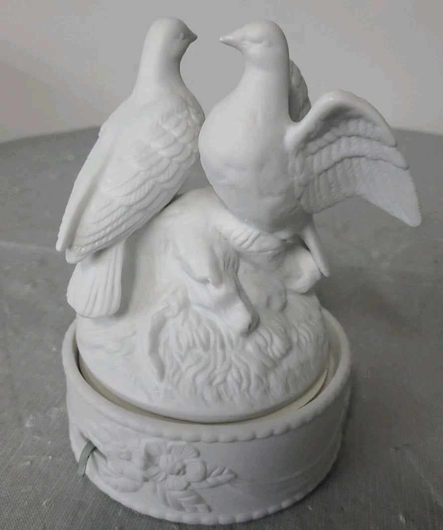 Vintage Music Box By Sanfranciscop Music Box Company  Rotating Doves