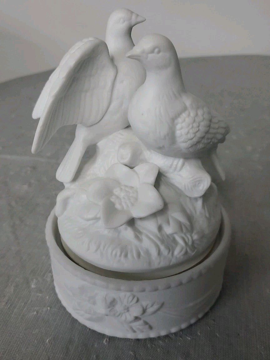 Vintage Music Box By Sanfranciscop Music Box Company  Rotating Doves