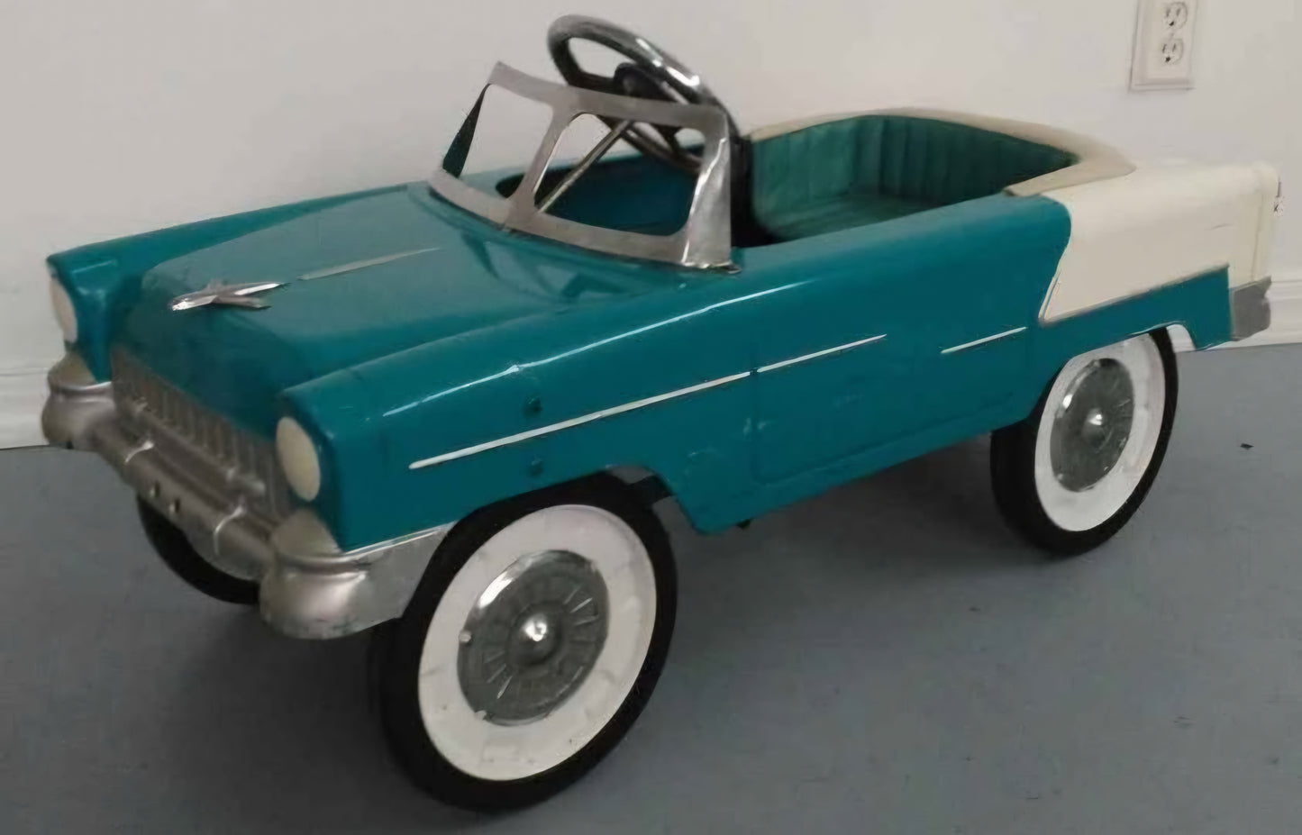 Blue Diamond Classics Retro Tri-Five 1955 Chevy Pedal Car, Aque/White