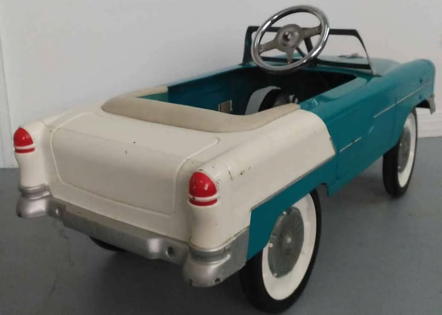 Blue Diamond Classics Retro Tri-Five 1955 Chevy Pedal Car, Aque/White