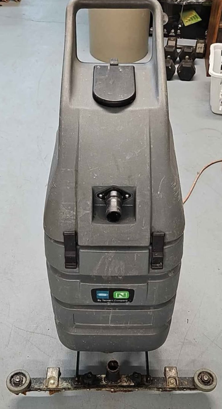 Tennant Company Wet/ Dry Vacuum Mo. V-WD-15